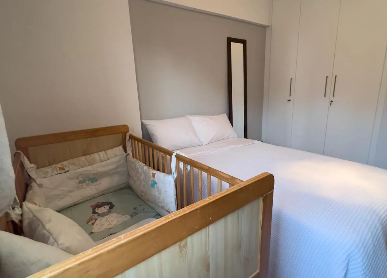 Homevision - Galerius Arch Condo - City Center Thessaloniki Apartment